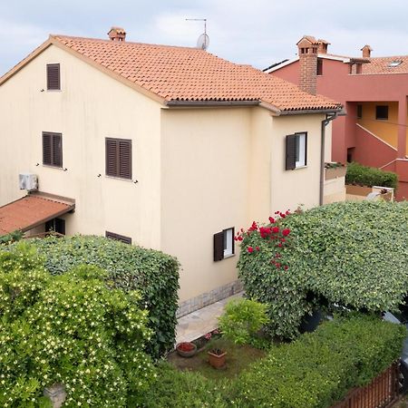Apartments Mirella Novigrad (Istria) Exterior foto
